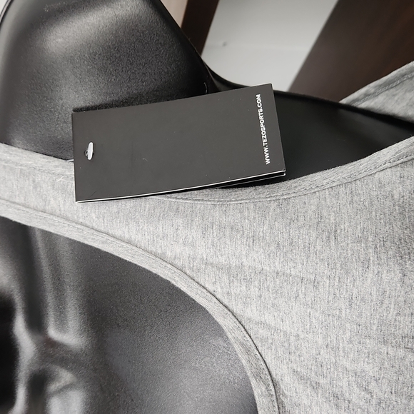 Tezo Racerback Gray Tank - Picture 5 of 10